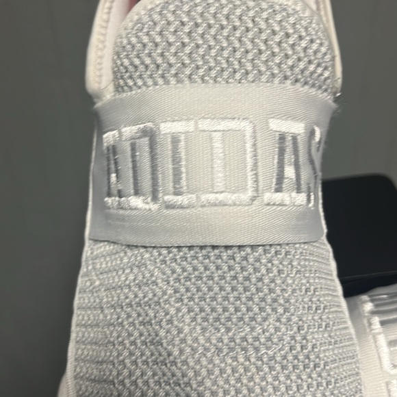 Adidas sneaker - Picture 3 of 3